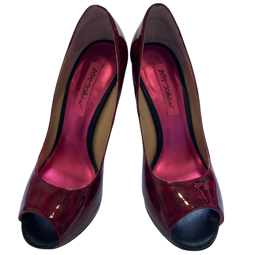 Betsey Johnson Mismates 8 Left / 8.5 Right red leopard patent leather pumps